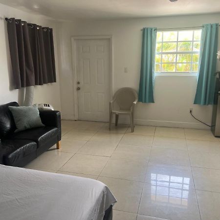 הוילה Miami Haven By Airport מראה חיצוני תמונה