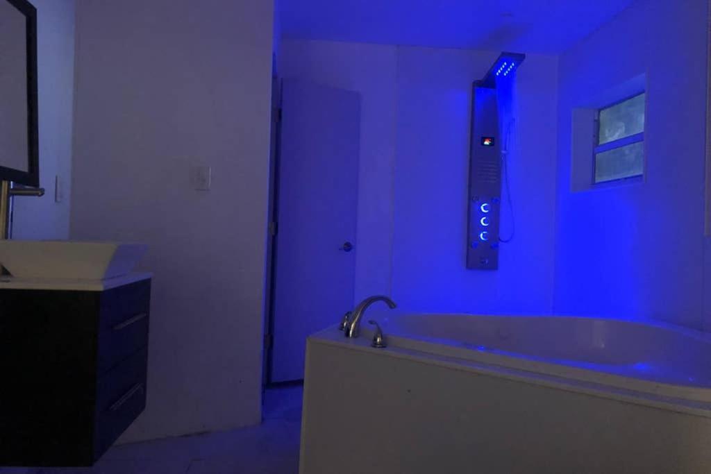 הוילה Miami Haven By Airport מראה חיצוני תמונה